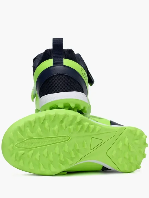 Shuzzi 670840067